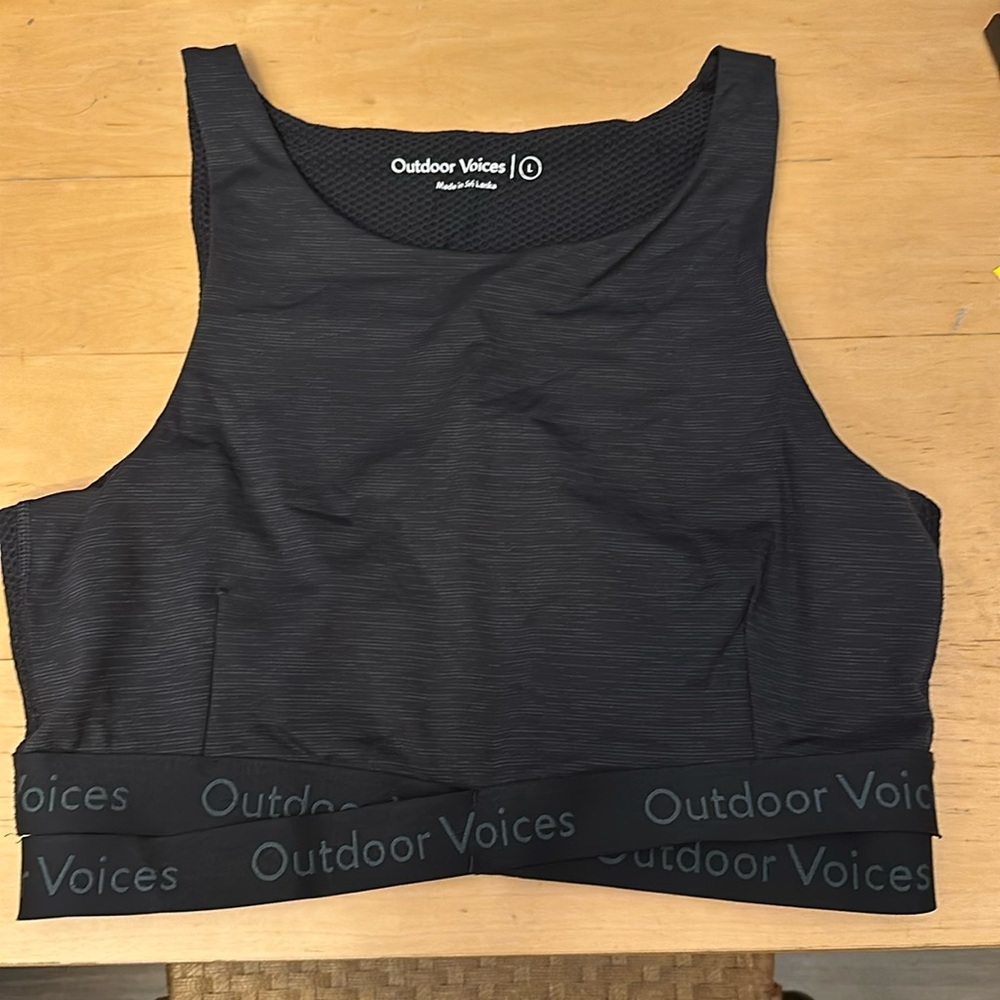 Black - TechSweat™ Criss Cross Crop Top!